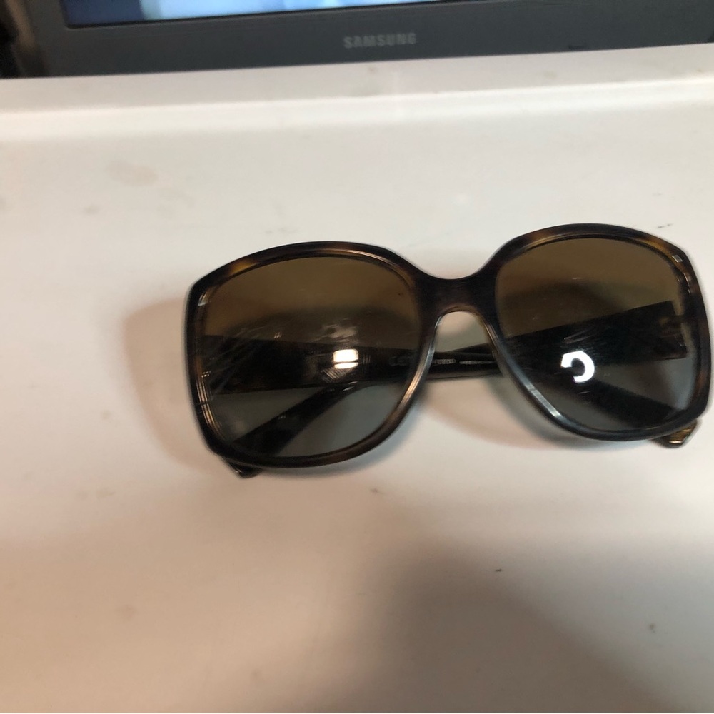 Woman’s Sunglasses Good Condition - image 1